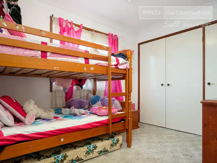 Fifth view of Homely house listing, 15 Balleroo Crescent, Glenfield Park NSW 2650