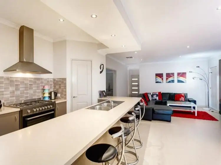 3 Dunlap Avenue, Success WA 6164