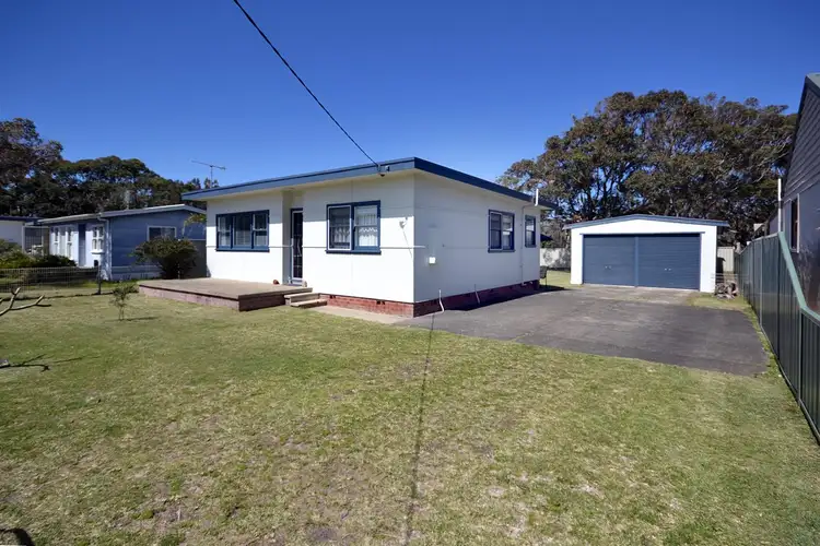 40 Kinghorn Rd, Currarong NSW 2540