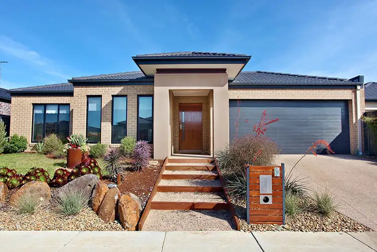 9 Stilt Court, Lara VIC 3212