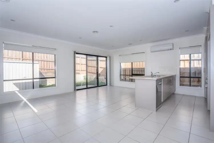 Sixth view of Homely house listing, 4/8 Pads Way, Sunbury VIC 3429