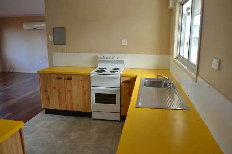 Seventh view of Homely house listing, 8 Lawless Street, Blackwater QLD 4717