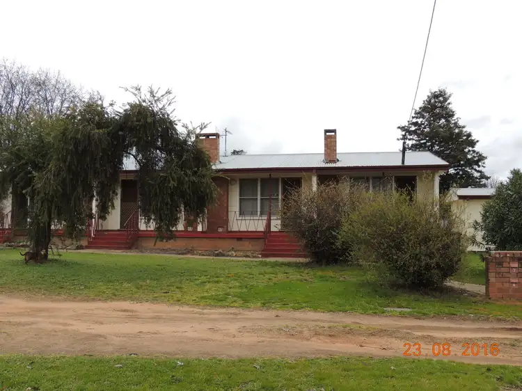 Second view of Homely block of units listing, 1-6 Horsley St, Coonabarabran NSW 2357