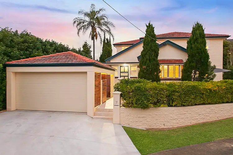7 Reid Avenue, Clayfield QLD 4011
