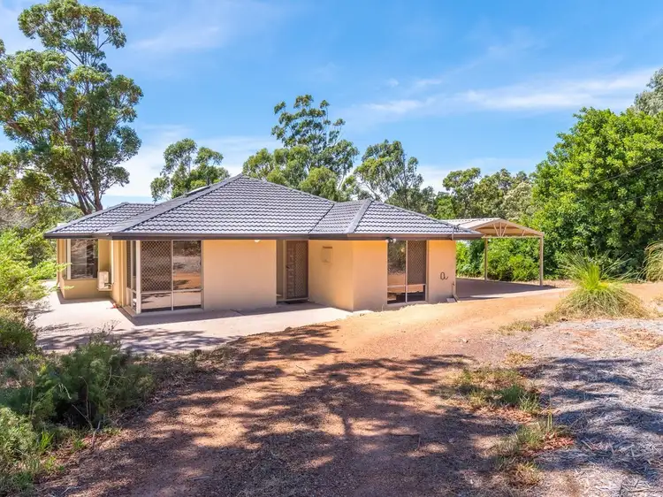 14 Yorna Road, Kalamunda WA 6076