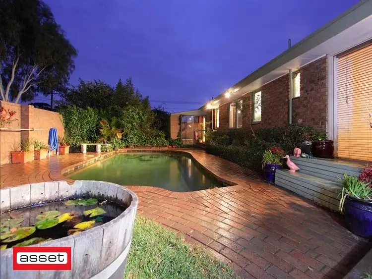 1 Savannah Court, Frankston VIC 3199