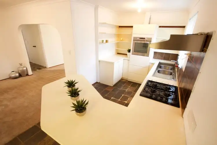 22 Griffith Way, Thornlie WA 6108