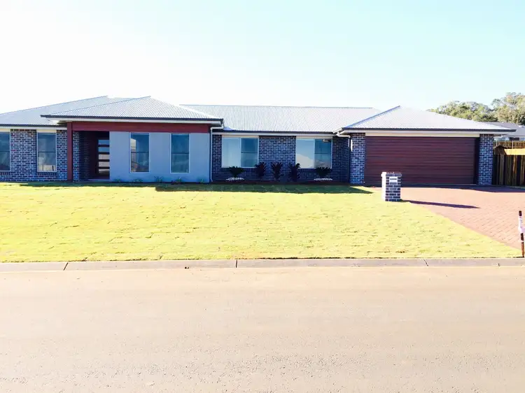 10 Kennard Street, Westbrook QLD 4350