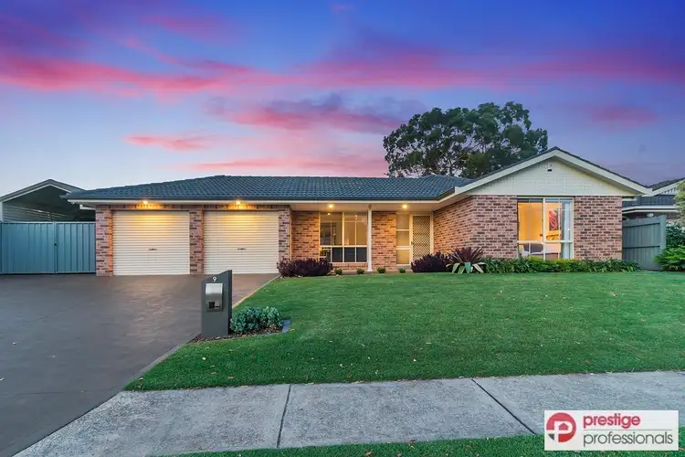 9 Kanangra Court, Wattle Grove NSW 2173