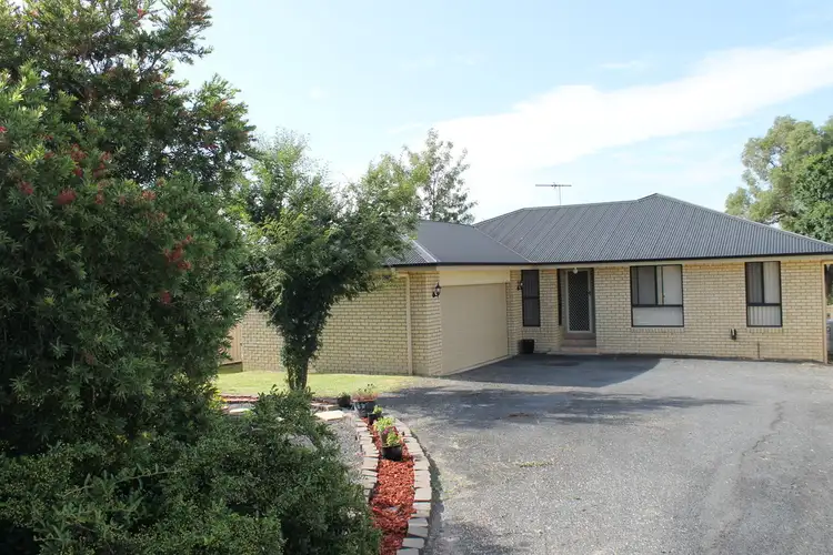 2/13 Albert Street, Inverell NSW 2360