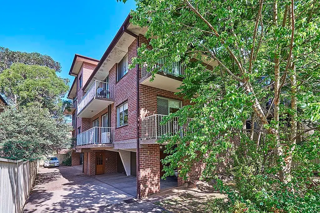 Main view of Homely unit listing, 1/13 Alfred st, Westmead NSW 2145