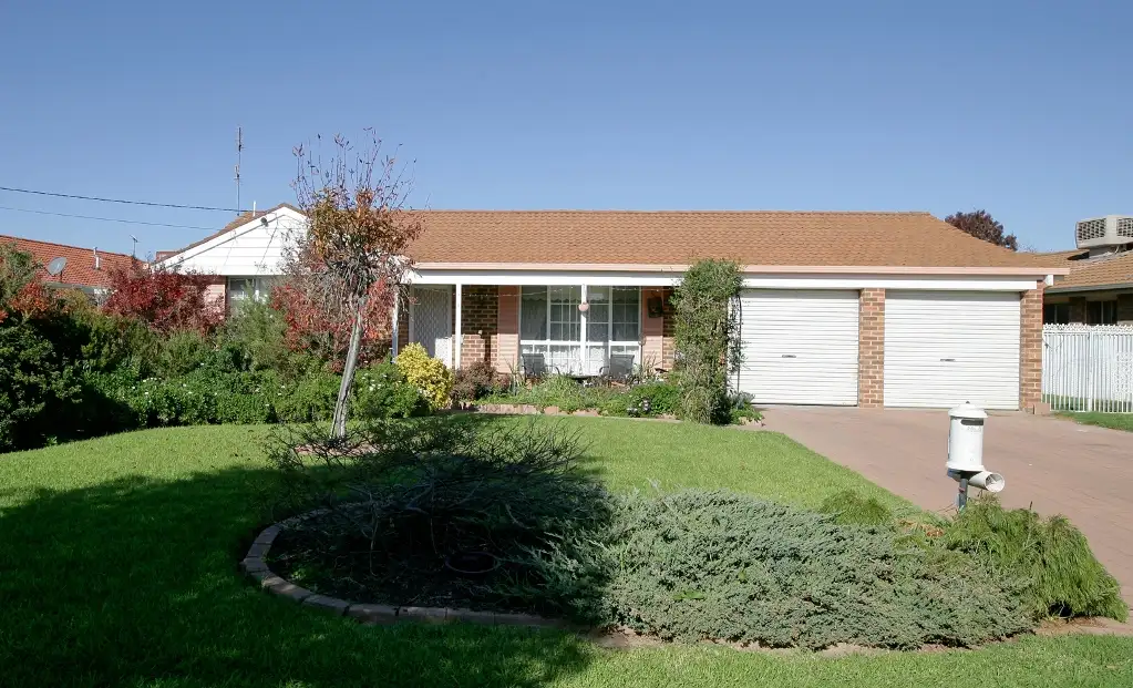Main view of Homely house listing, 4 Magnolia Parade, Lake Albert NSW 2650