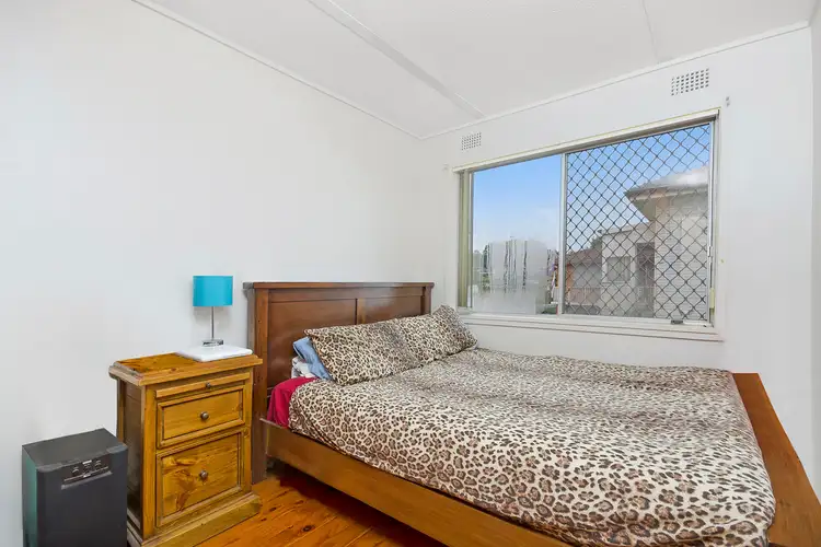 Fourth view of Homely unit listing, 2/13 Pine Crescent, Coniston NSW 2500
