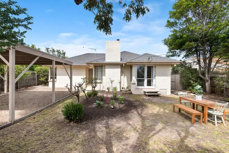 28 Dava Drive, Mornington VIC 3931