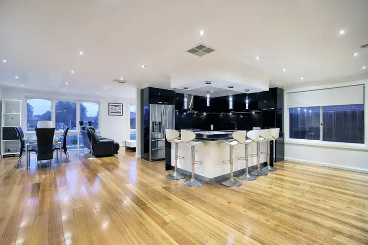 Third view of Homely house listing, 32 Grantley Drive, Gladstone Park VIC 3043