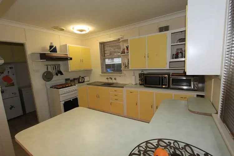 Sixth view of Homely house listing, 8 Tarakan Avenue, Ashmont NSW 2650
