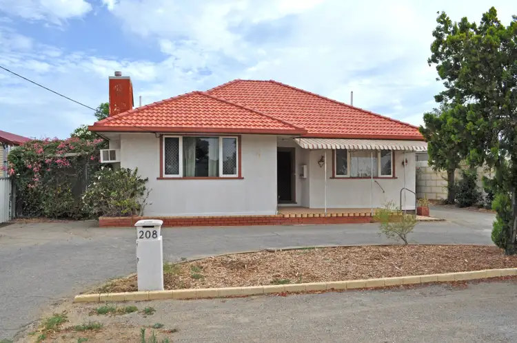 208 Sixth Street, Wonthella WA 6530