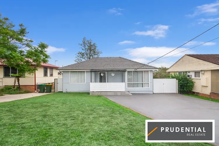 21 Quist Ave, Lurnea NSW 2170