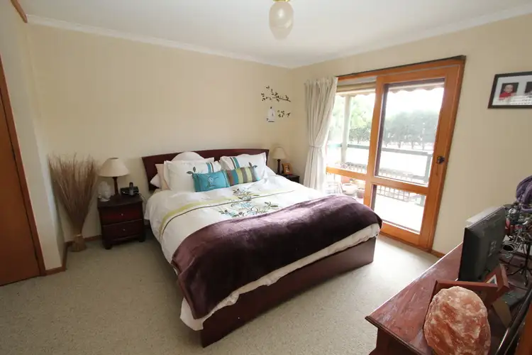 Fifth view of Homely house listing, 305 Dalgleishs Road, Beaufort VIC 3373
