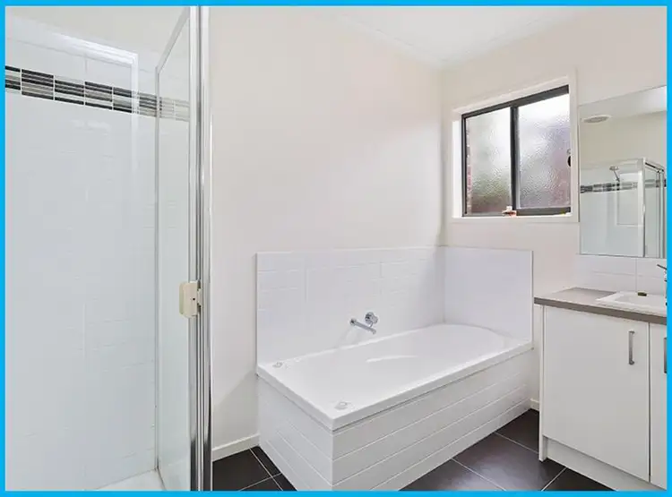Fifth view of Homely townhouse listing, 2/1 Linthwaite Close, Highton VIC 3216
