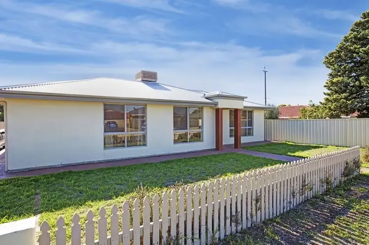 8A Peerless Road, Munno Para West SA 5115