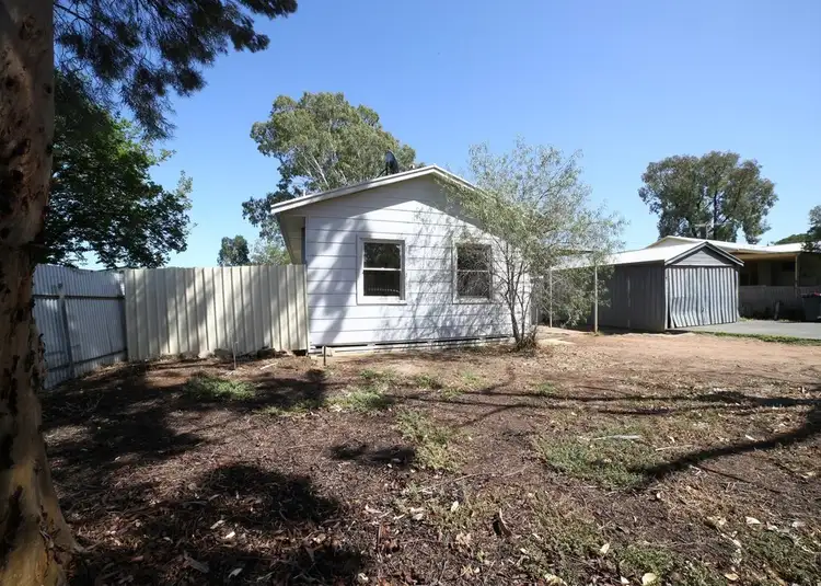 8 PARHAM STREET, Elizabeth Downs SA 5113