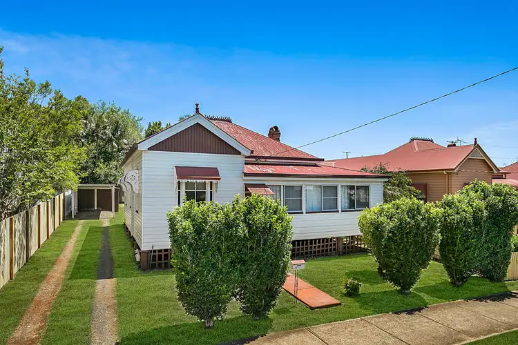 19 Goggs Street