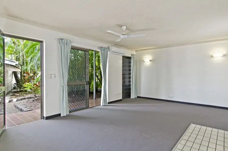 Main view of Homely unit listing, Unit 3/16 Old Common Road, Belgian Gardens QLD 4810