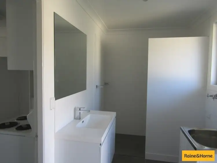 Sixth view of Homely unit listing, 2/73 Boultwood Street, Coffs Harbour NSW 2450