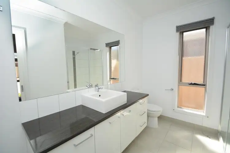 Second view of Homely house listing, 6/11 Wisteria Way, Mildura VIC 3500