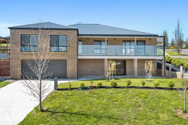 Second view of Homely house listing, 2 Ridgeway Crescent, Kyneton VIC 3444
