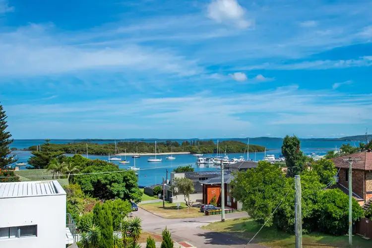 12/2-4 Soldiers Point Road, Soldiers Point NSW 2317