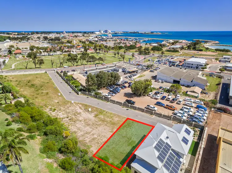 2/11 Phelps Street, Beresford WA 6530