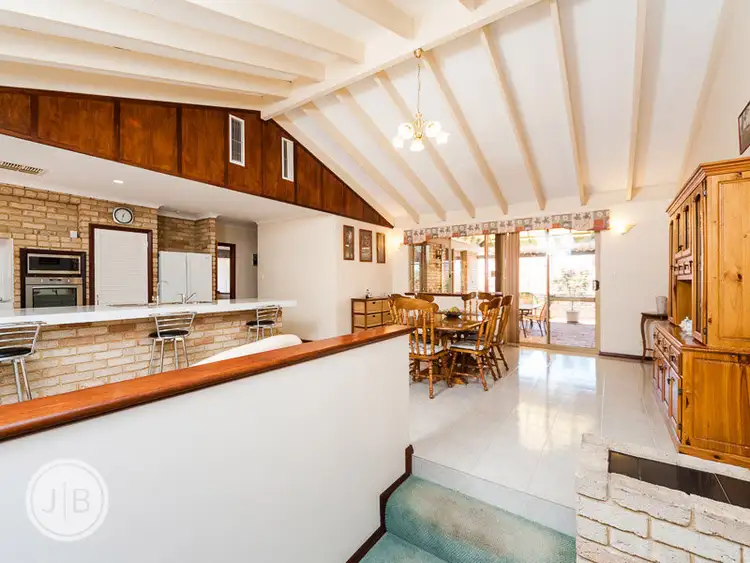 Sixth view of Homely house listing, 2 Barblett Way, Kardinya WA 6163