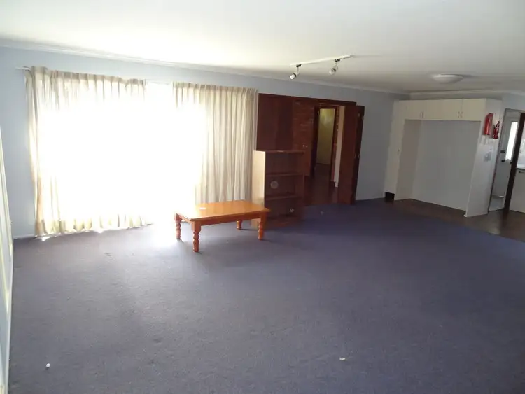 Sixth view of Homely house listing, 54 Kelloshiel Close, Bathurst NSW 2795