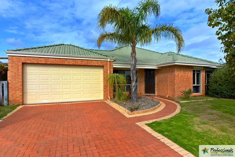 Main view of Homely house listing, 54 Macquarie Drive, Australind WA 6233
