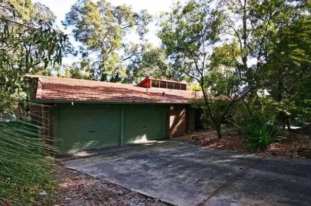 10 NORTHWARD ROAD, Roleystone WA 6111