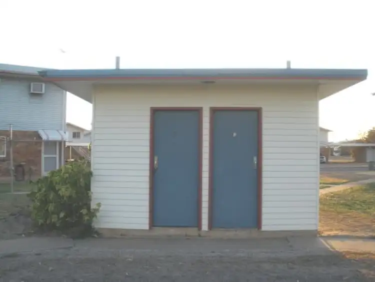 Seventh view of Homely block of units listing, 17-19 Acacia Street, Blackwater QLD 4717