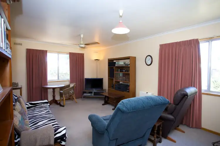 Sixth view of Homely house listing, 7 McMillan Court, Horsham VIC 3400