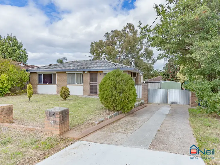 52 Grovelands Drive, Camillo WA 6111