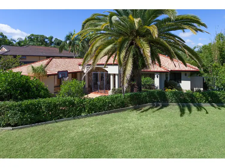 33 Woodland Street, Carindale QLD 4152