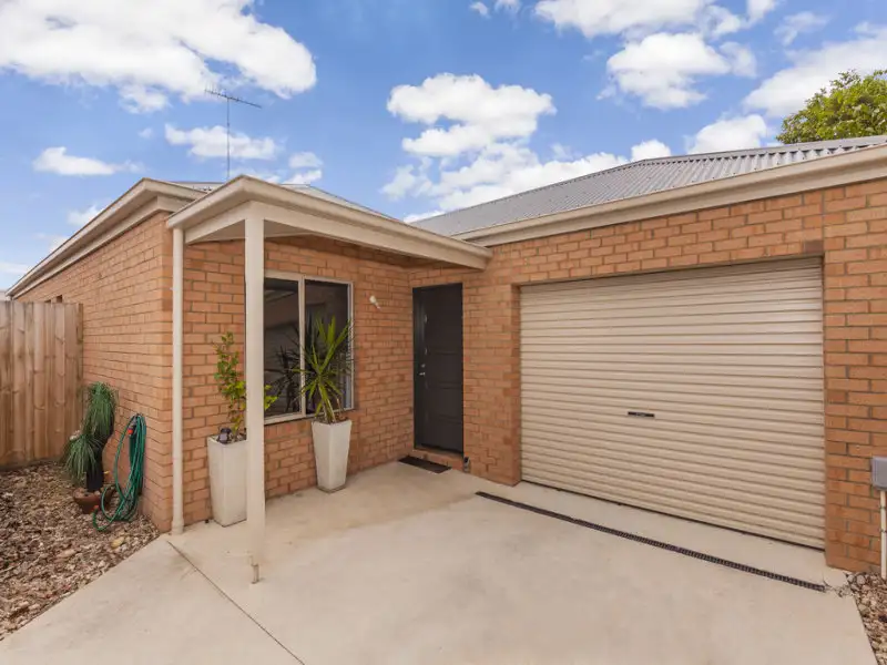 Main view of Homely unit listing, 2/18 Curletts Road, Lara VIC 3212