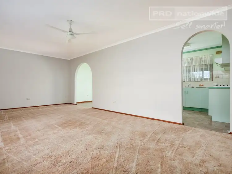 Fifth view of Homely house listing, 7 Undurra Drive, Glenfield Park NSW 2650