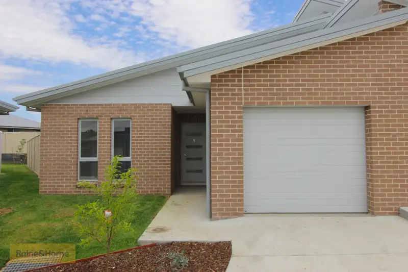 Main view of Homely unit listing, 3/40 Wentworth Drive, Kelso NSW 2795