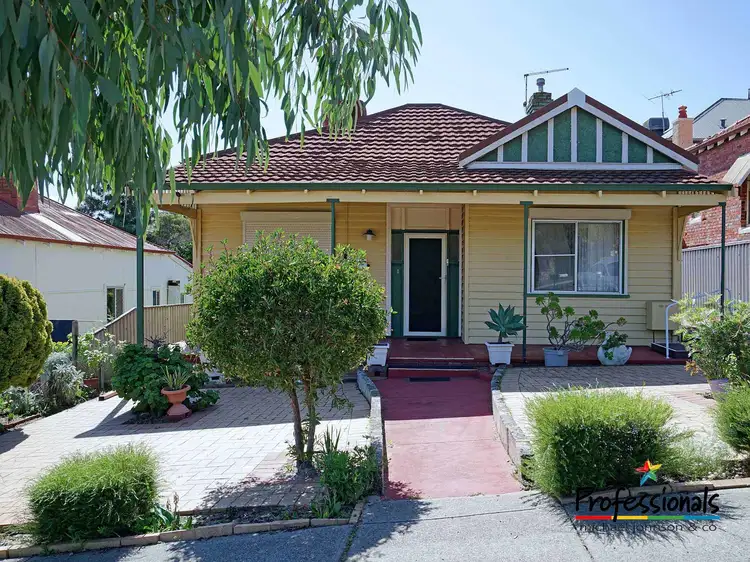 3 Travancore Avenue, Maylands WA 6051