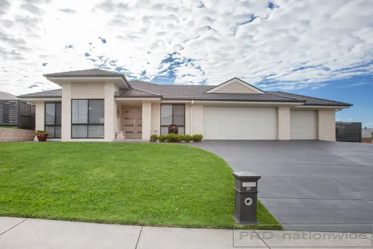 37 Mistfly Street, Chisholm NSW 2322