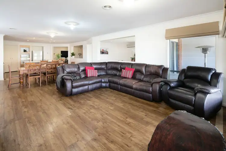 Fourth view of Homely house listing, 2 Pinot Court, Sunbury VIC 3429