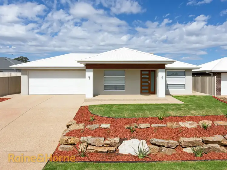 15 Paradise Drive, Estella NSW 2650