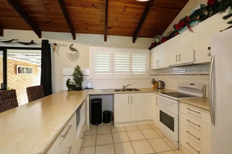 Fifth view of Homely house listing, 10 FORESHORE PARADE, Bargara QLD 4670