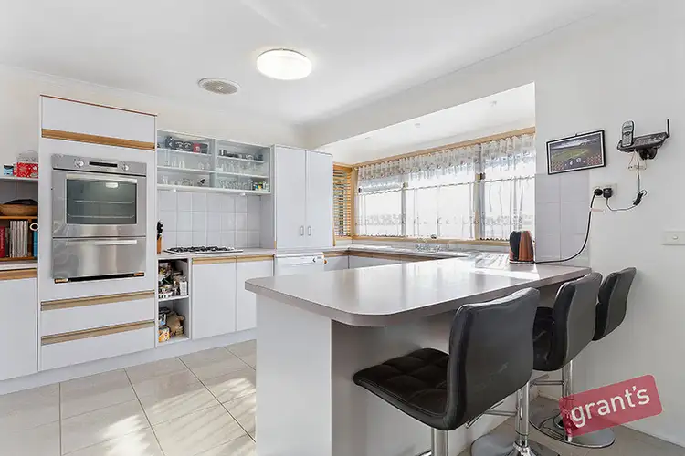 Fourth view of Homely house listing, 19 Pimmys Court, Skye VIC 3977